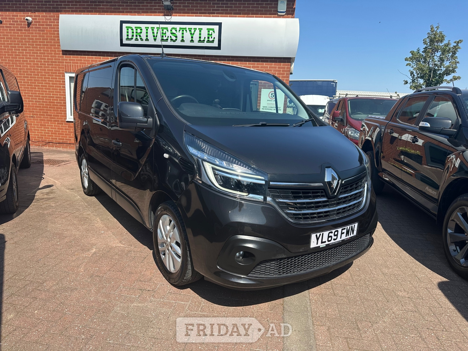 Renault Trafic 2019 in Dunstable