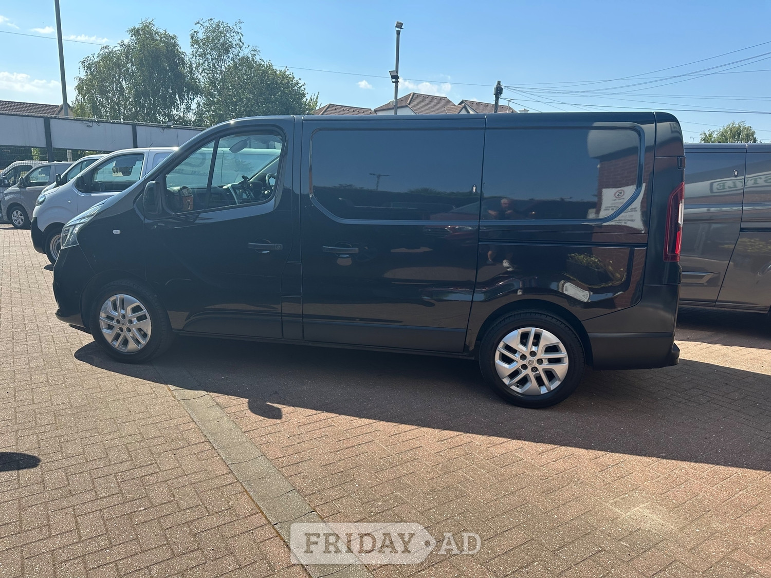 Renault Trafic 2019 - Vans & Commercial Vehicles in Dunstable