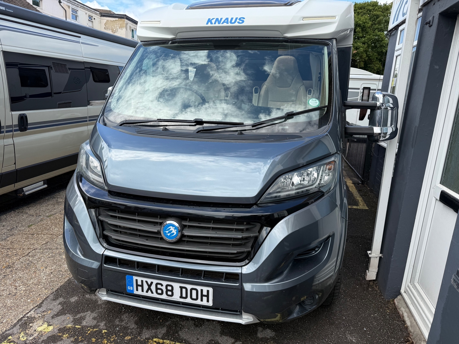 Knaus Sky Ti 650 MG Gosport