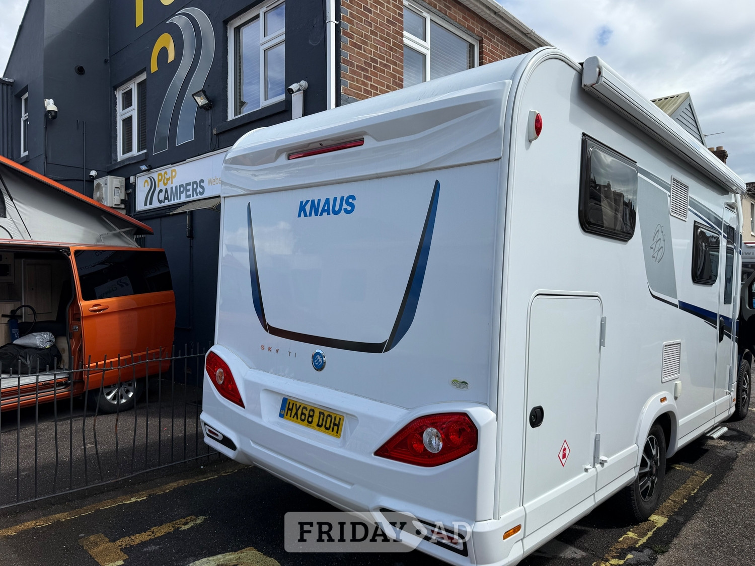 [ berth ]Knaus Sky Ti 650 MG