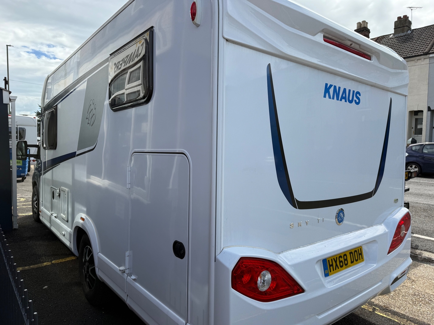 Knaus Sky Ti 650 MG 2018 - Motorhomes & Caravans in Gosport