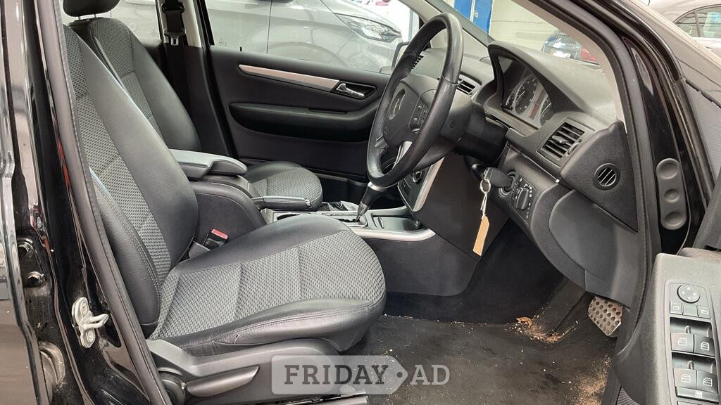 Mercedes-Benz B Class 2010 - Cars