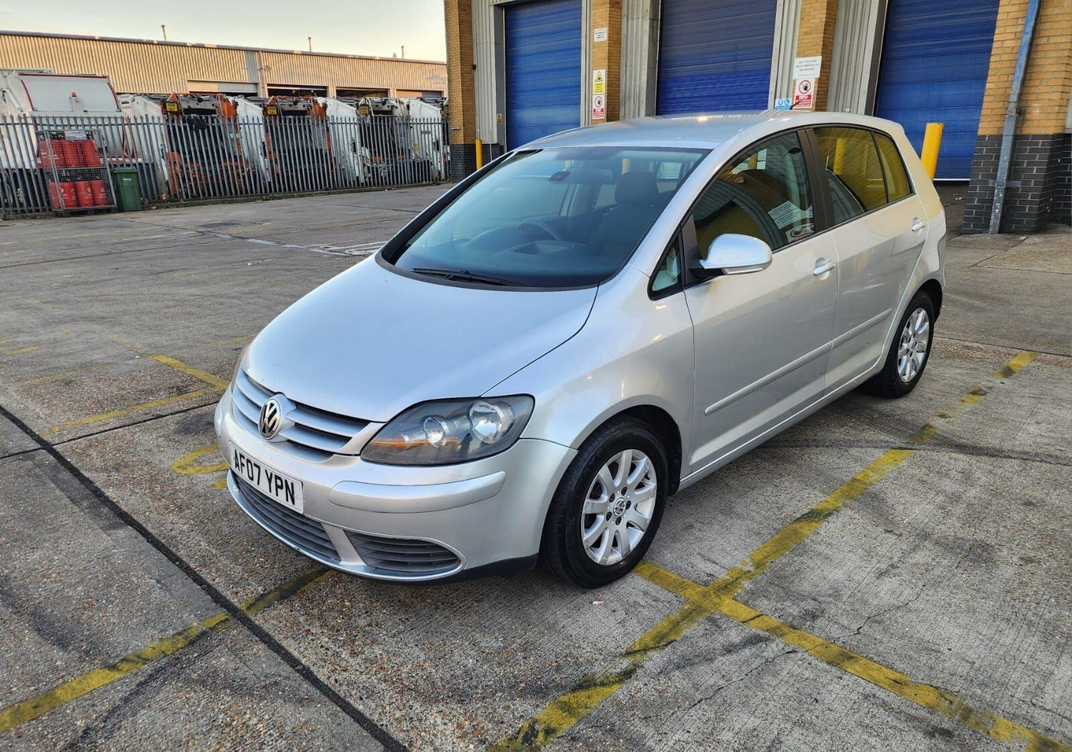 [ berth ]Volkswagen Golf Plus