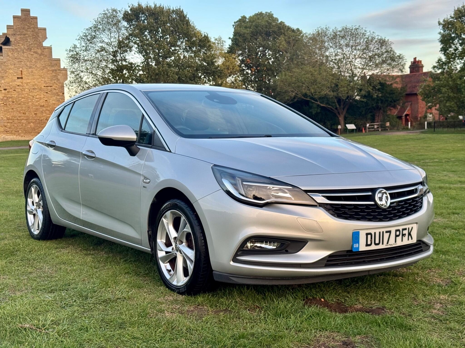 Vauxhall Astra 2017 - Cars