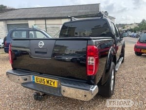 Nissan Navara 2015 - Vans & Commercial Vehicles
