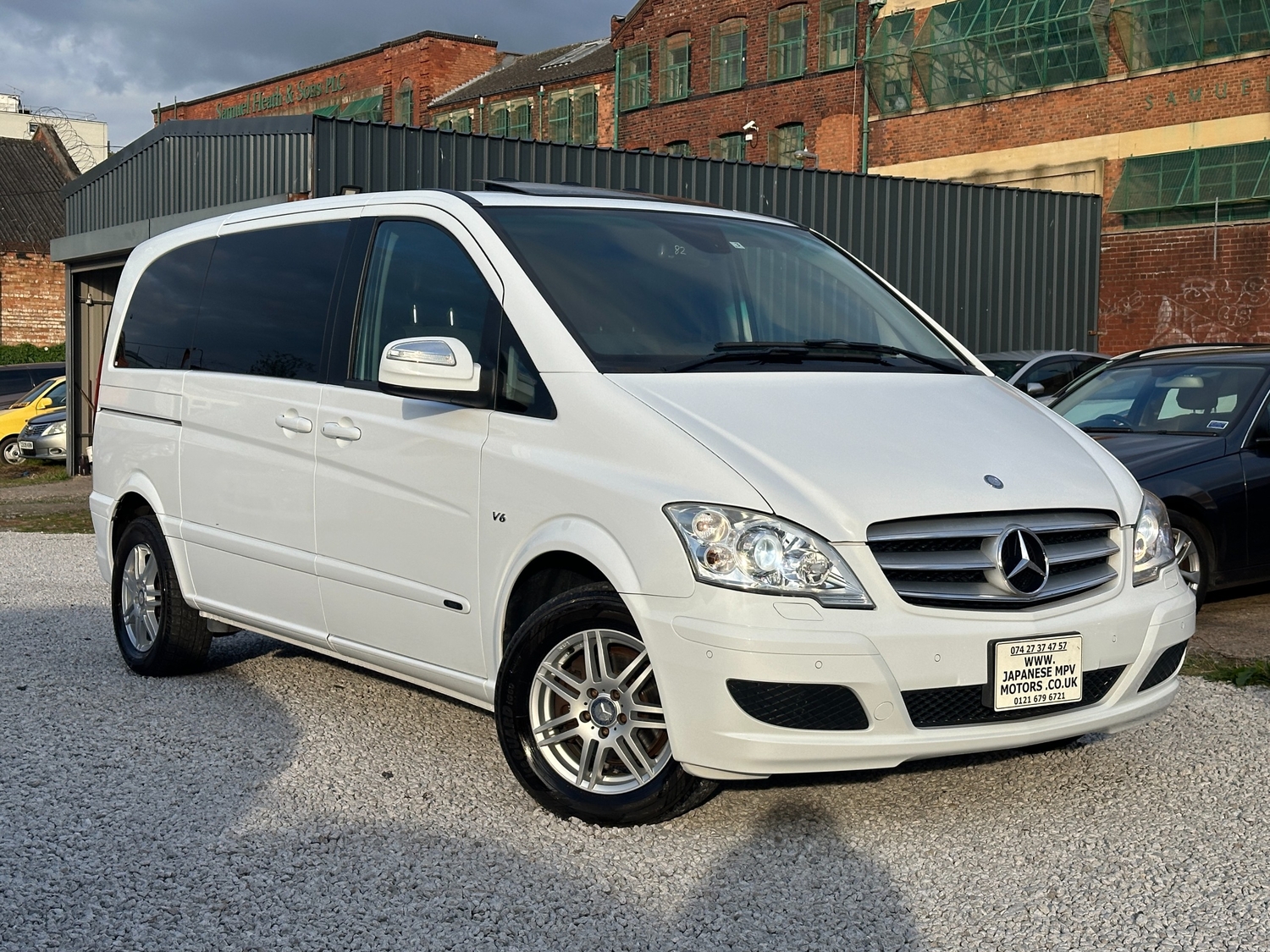 [ berth ]Mercedes-Benz Viano