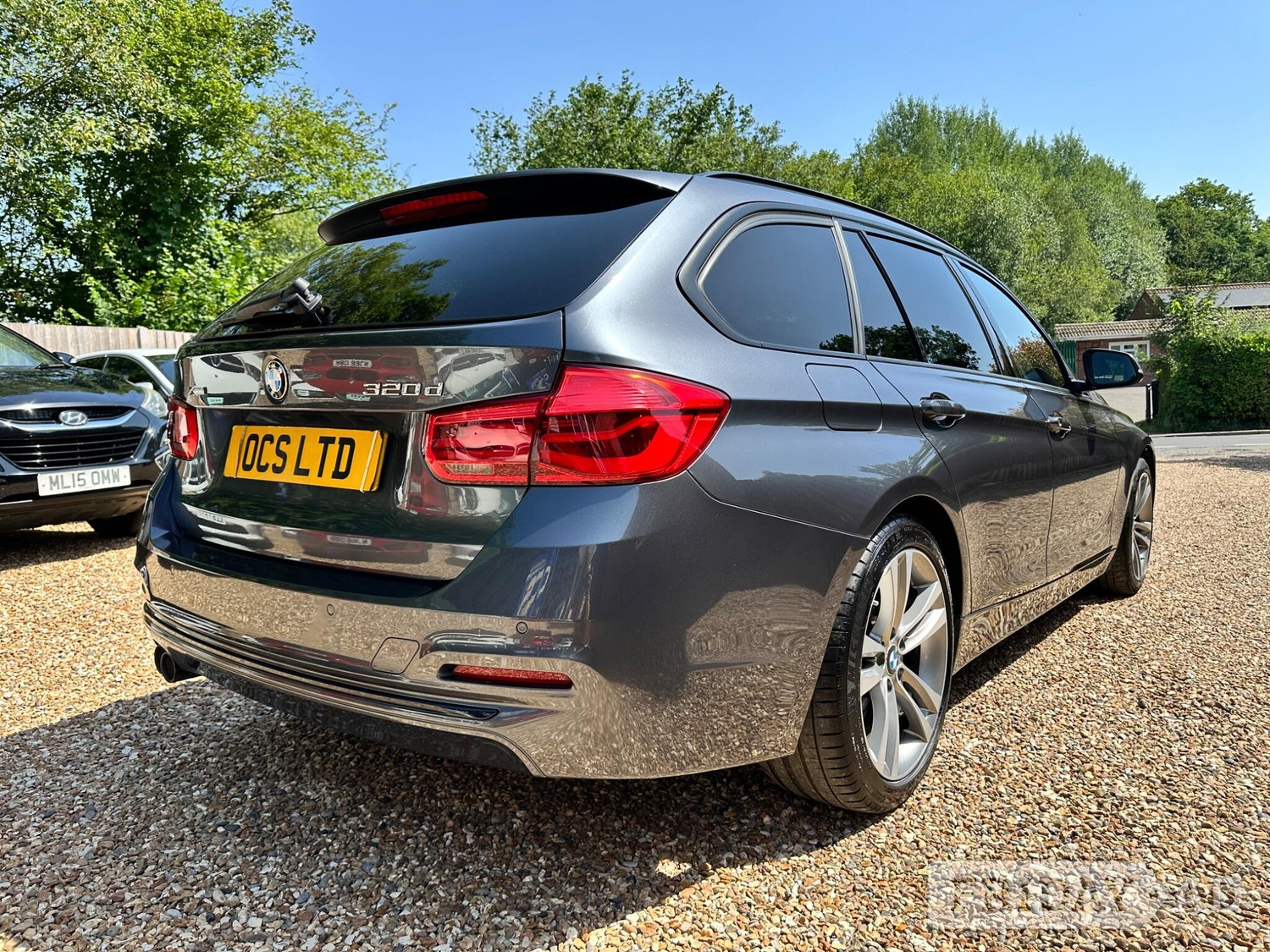 BMW 3 Series 2017 - Cars in Hook