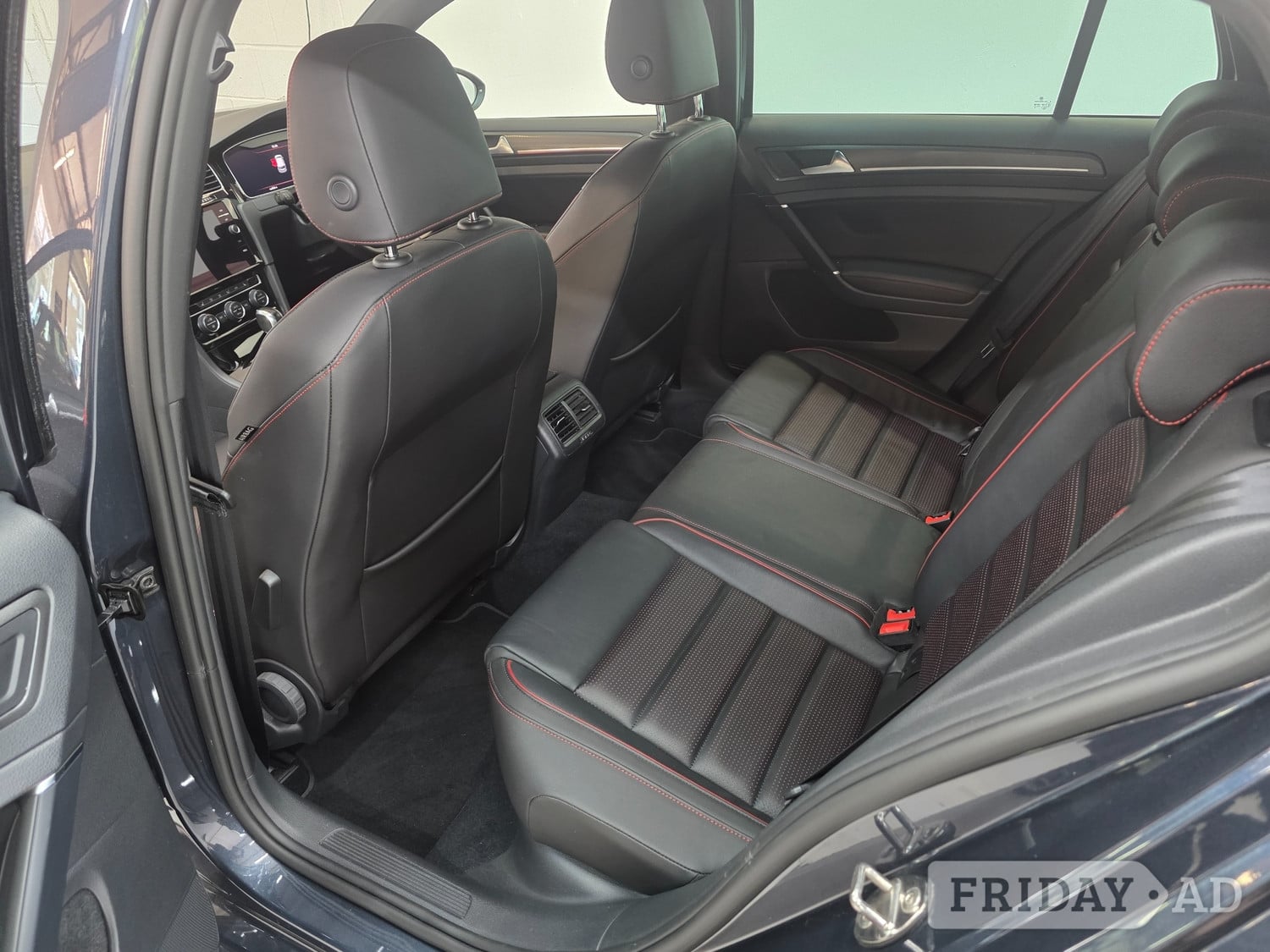 Volkswagen Golf 2018 - Cars in Storrington