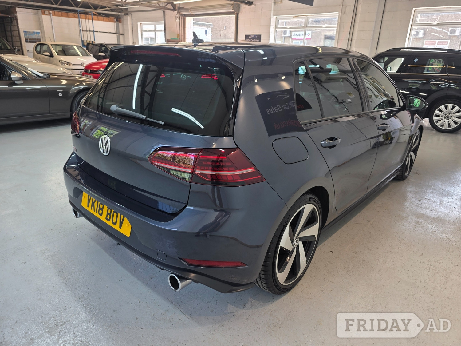 Volkswagen Golf 2018 - Cars