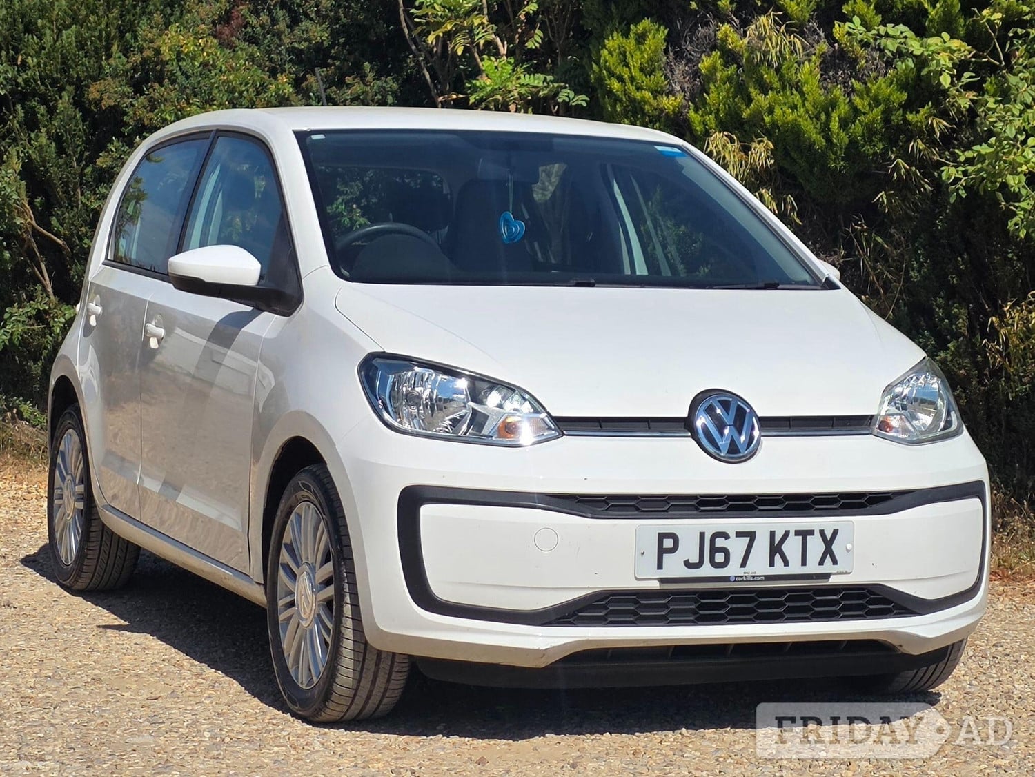 Volkswagen UP! 2017 - Cars