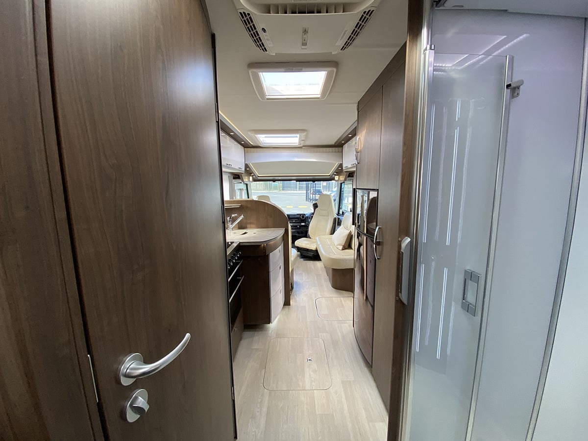 [4 berth ]Frankia Platin I 8400 GD Platin
