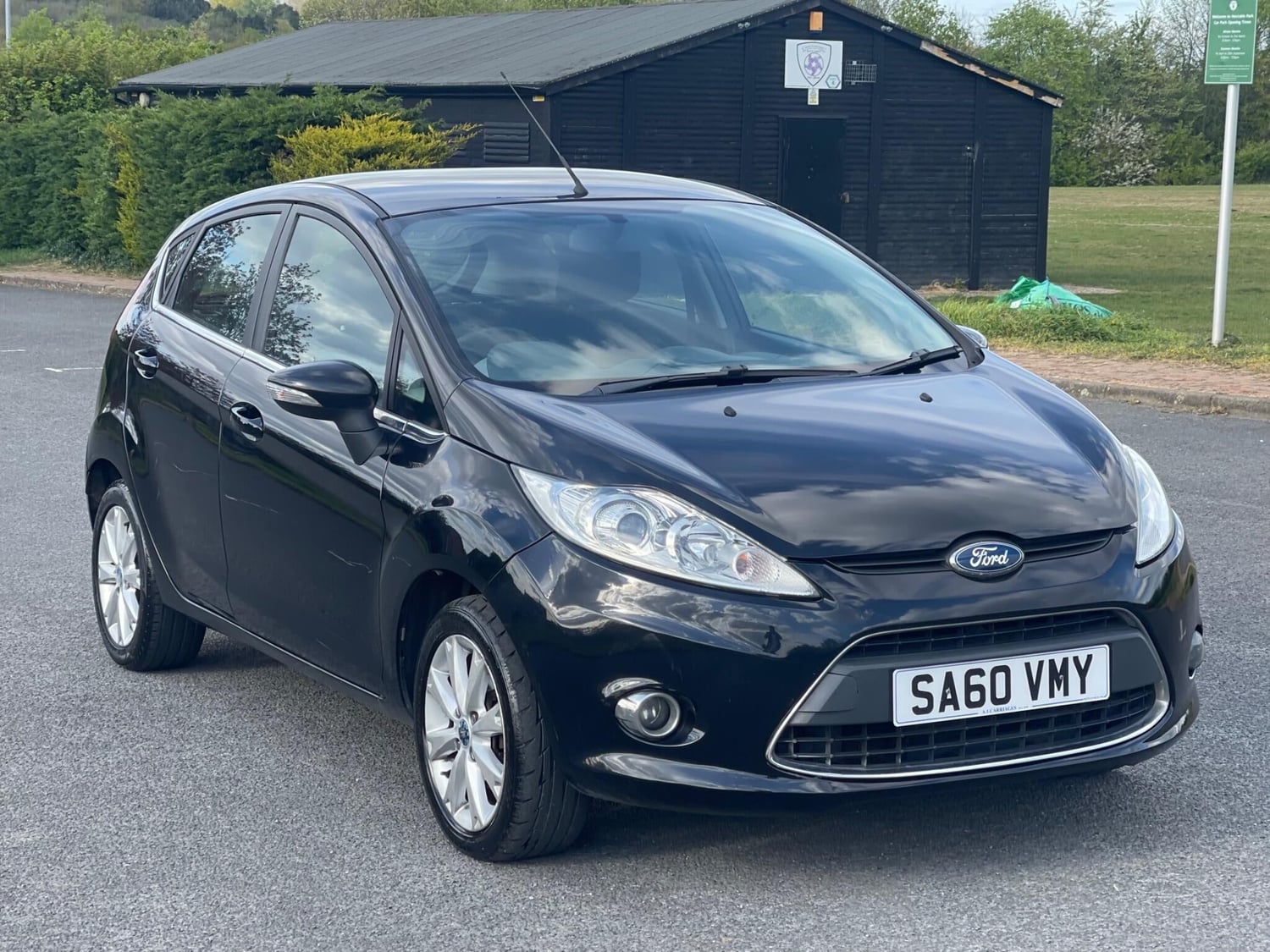 [ berth ]Ford Fiesta