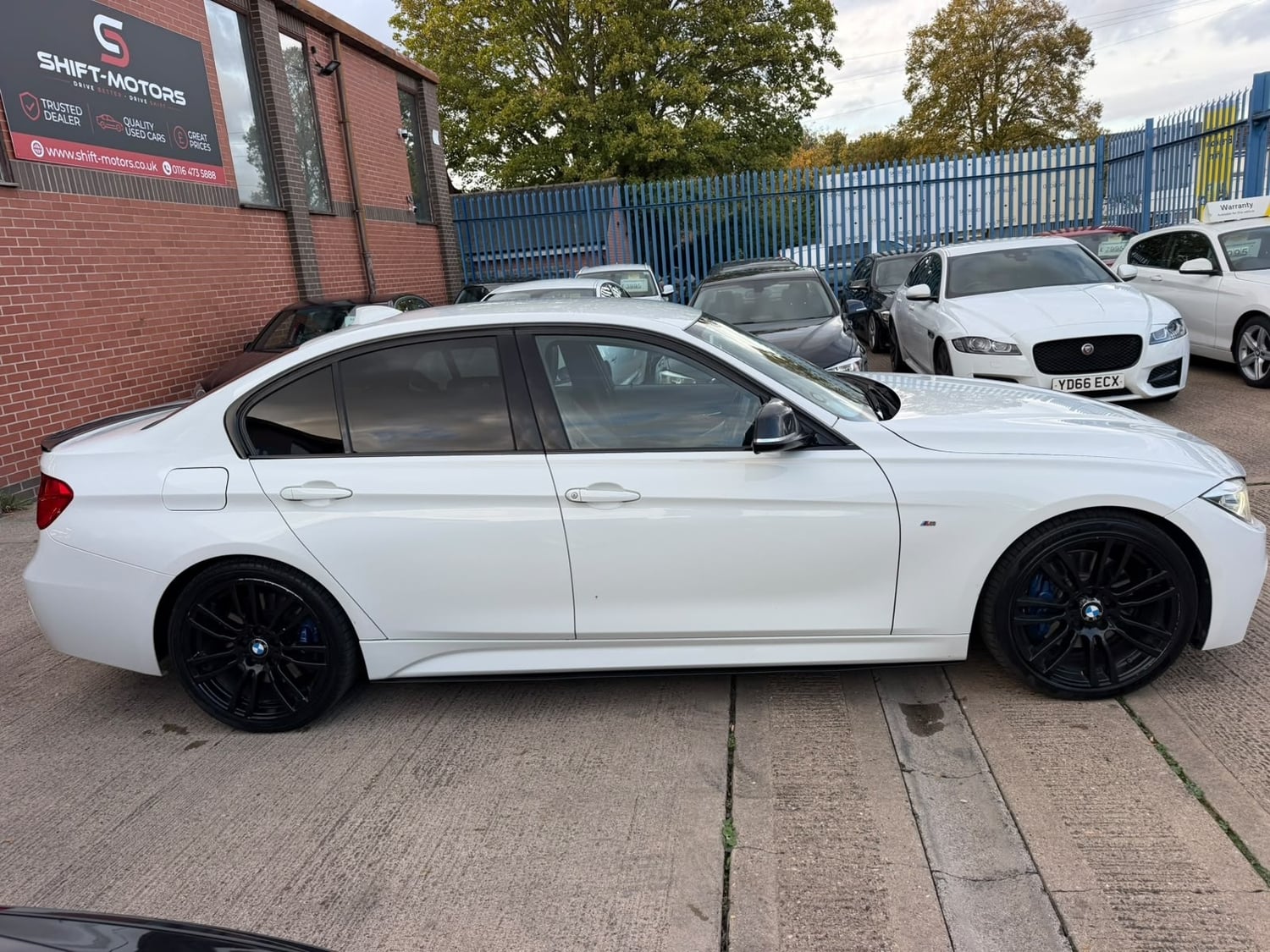 [ berth ]BMW 3 Series