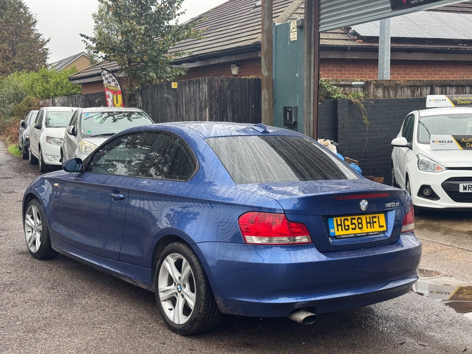 BMW 1 Series 2009 - Cars in Ashford