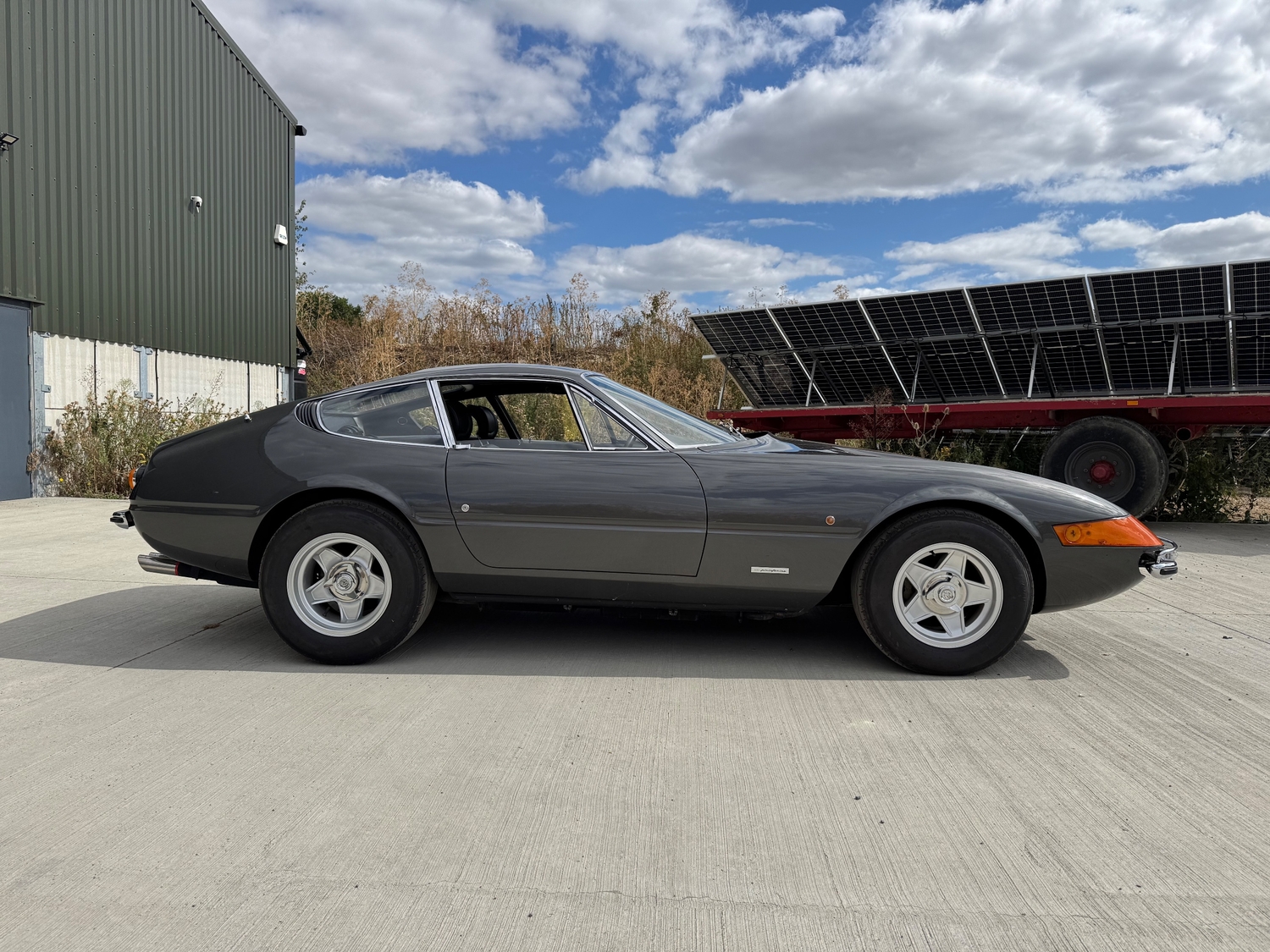 [ berth ]Ferrari Daytona