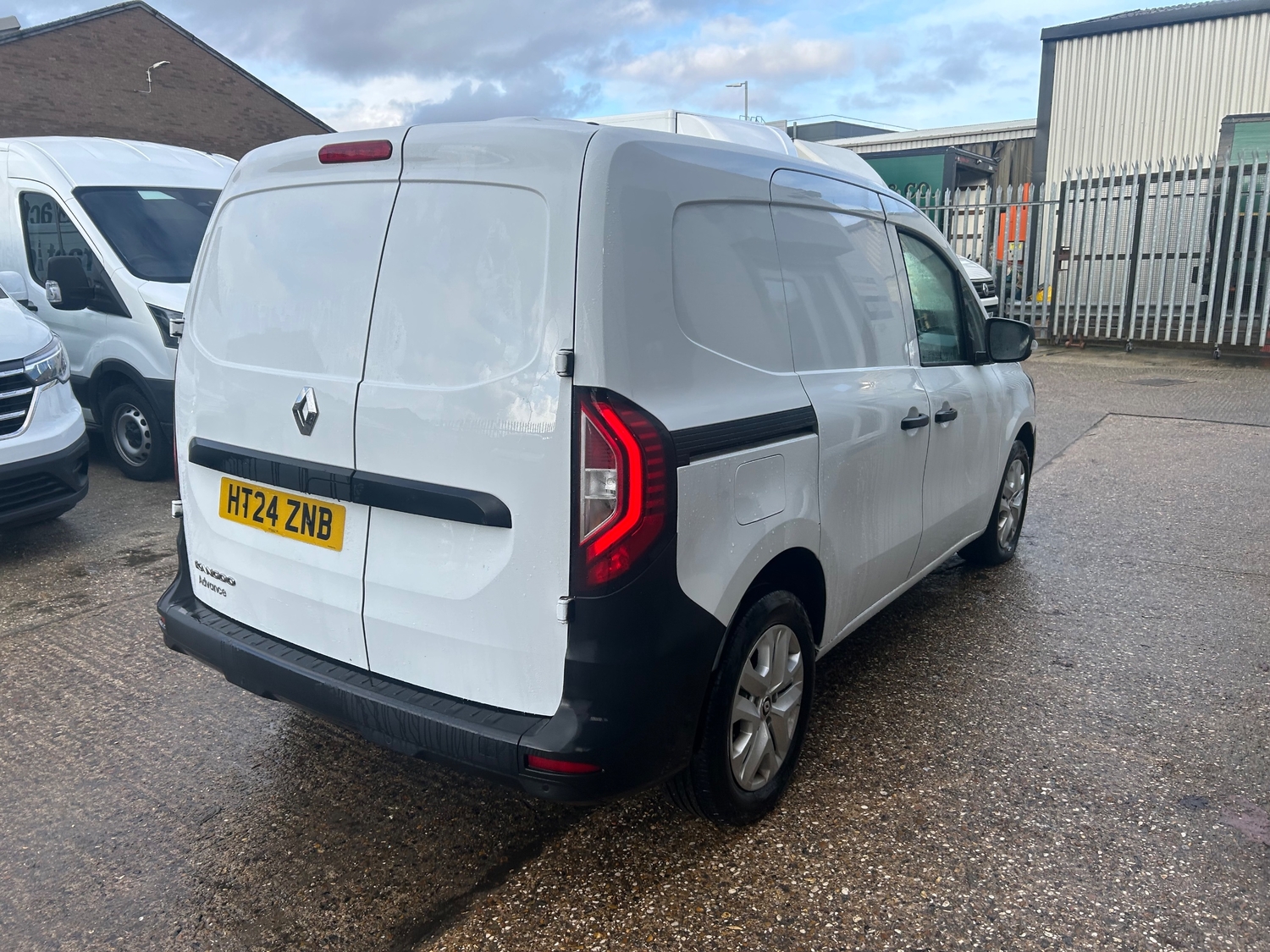 [ berth ]Renault Kangoo