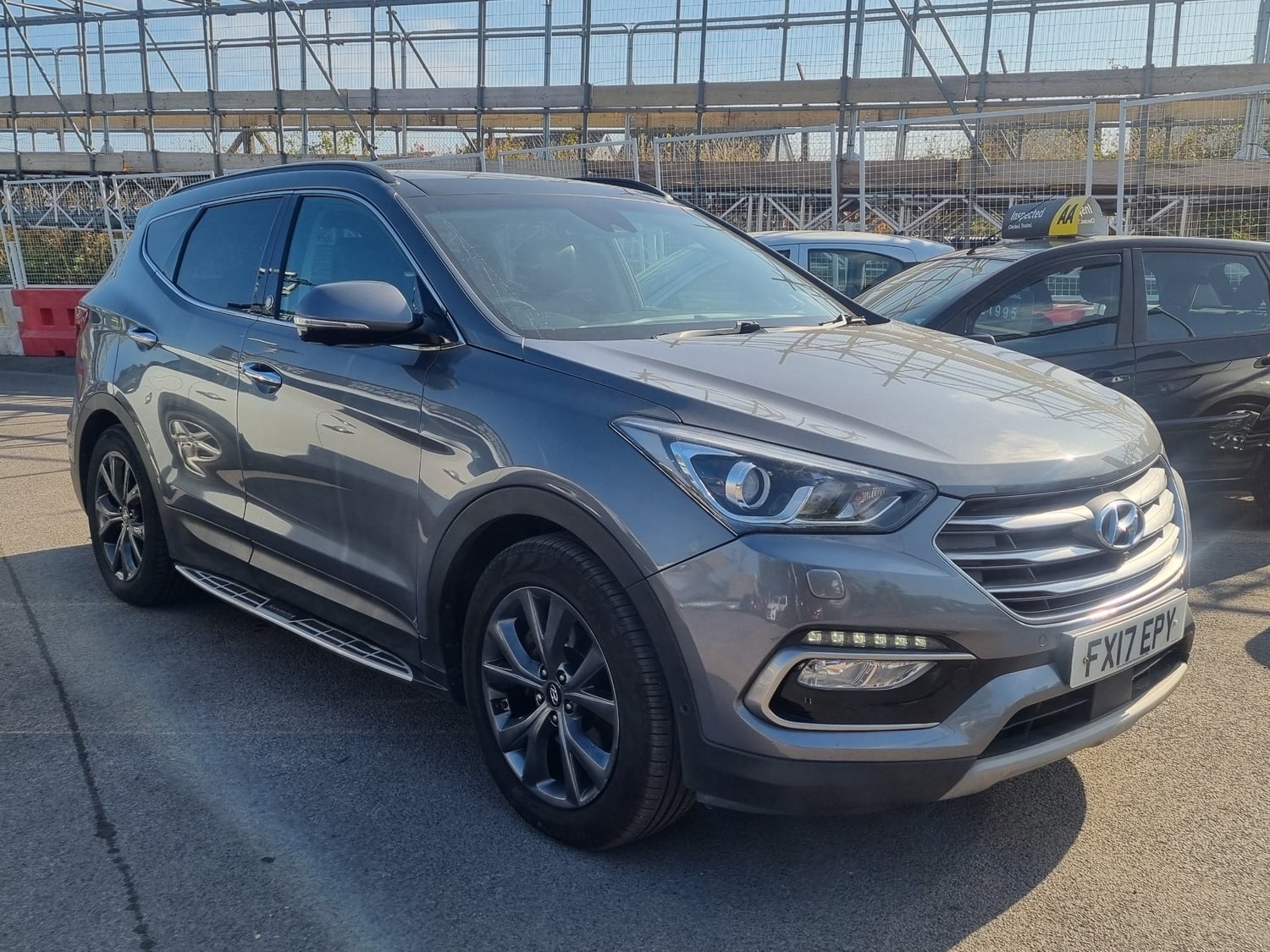Hyundai Santa Fe 2017 in Weston-Super-Mare