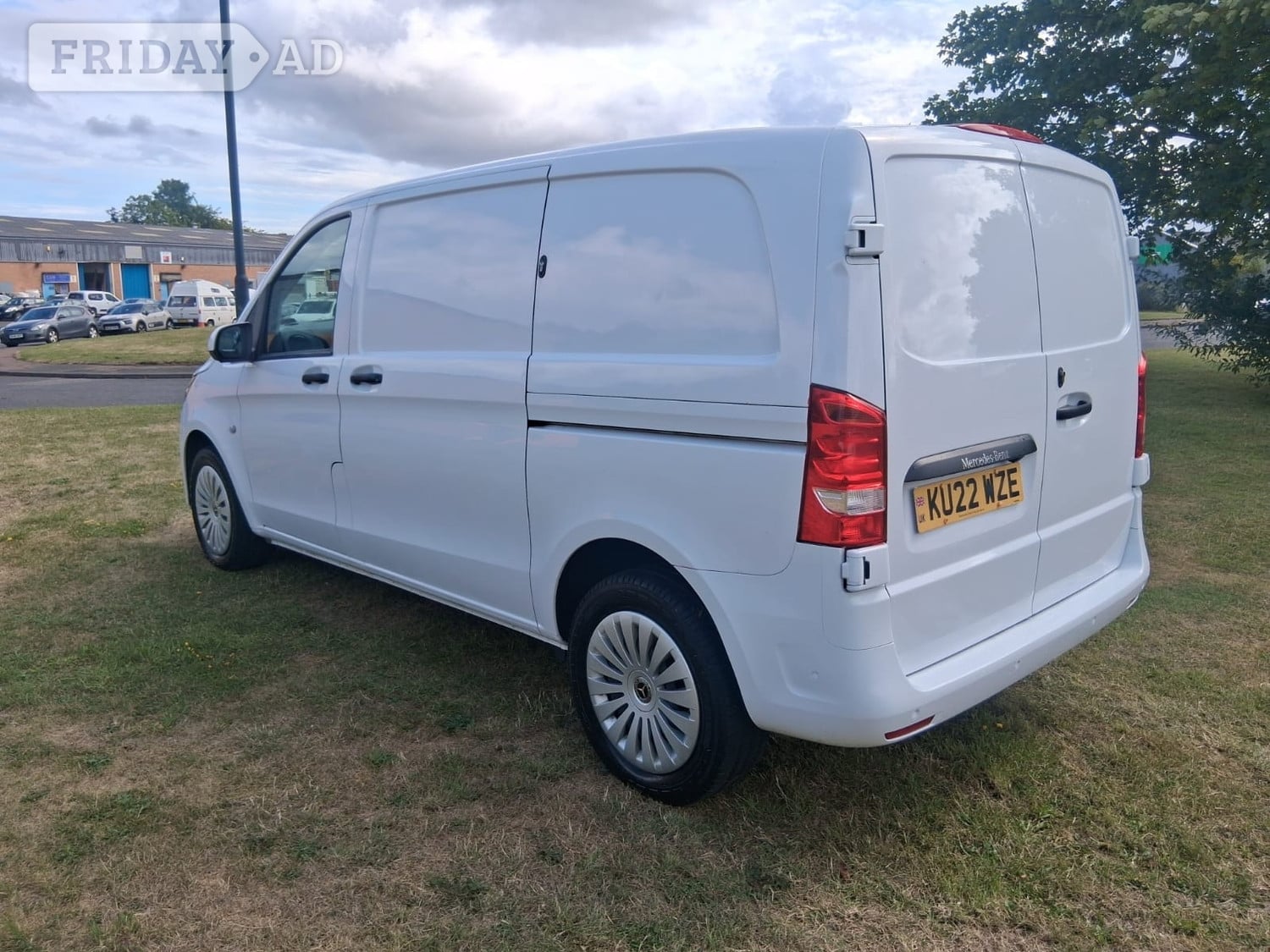 [ berth ]Mercedes-Benz Vito