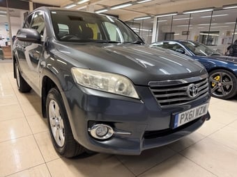 Toyota RAV4 2011