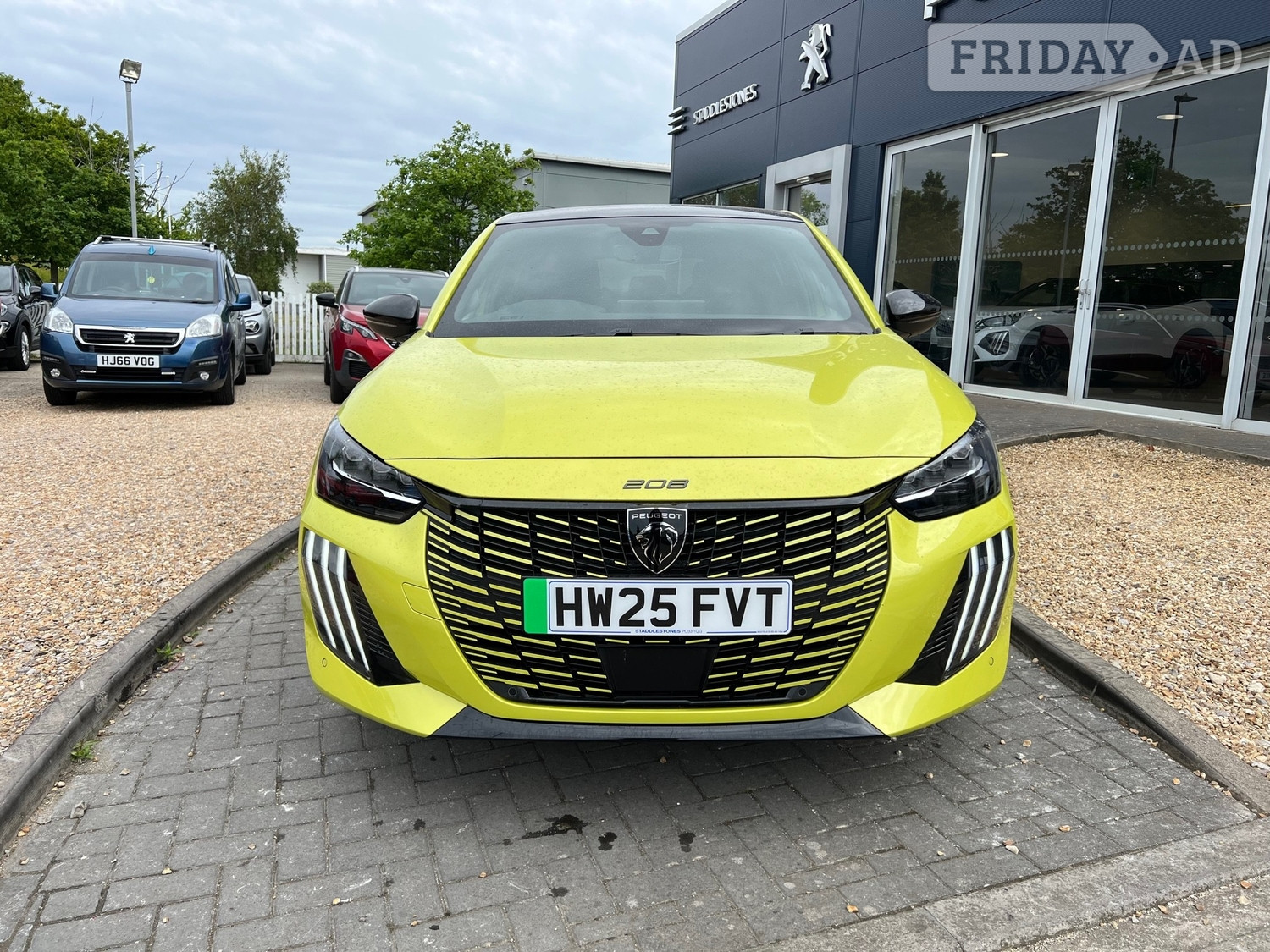 Peugeot e-208 Ryde