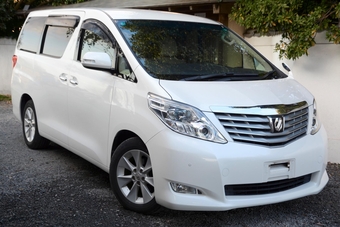 Toyota Alphard 2008