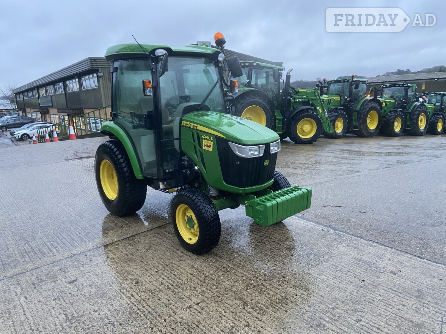 [ berth ]John Deere 3046R