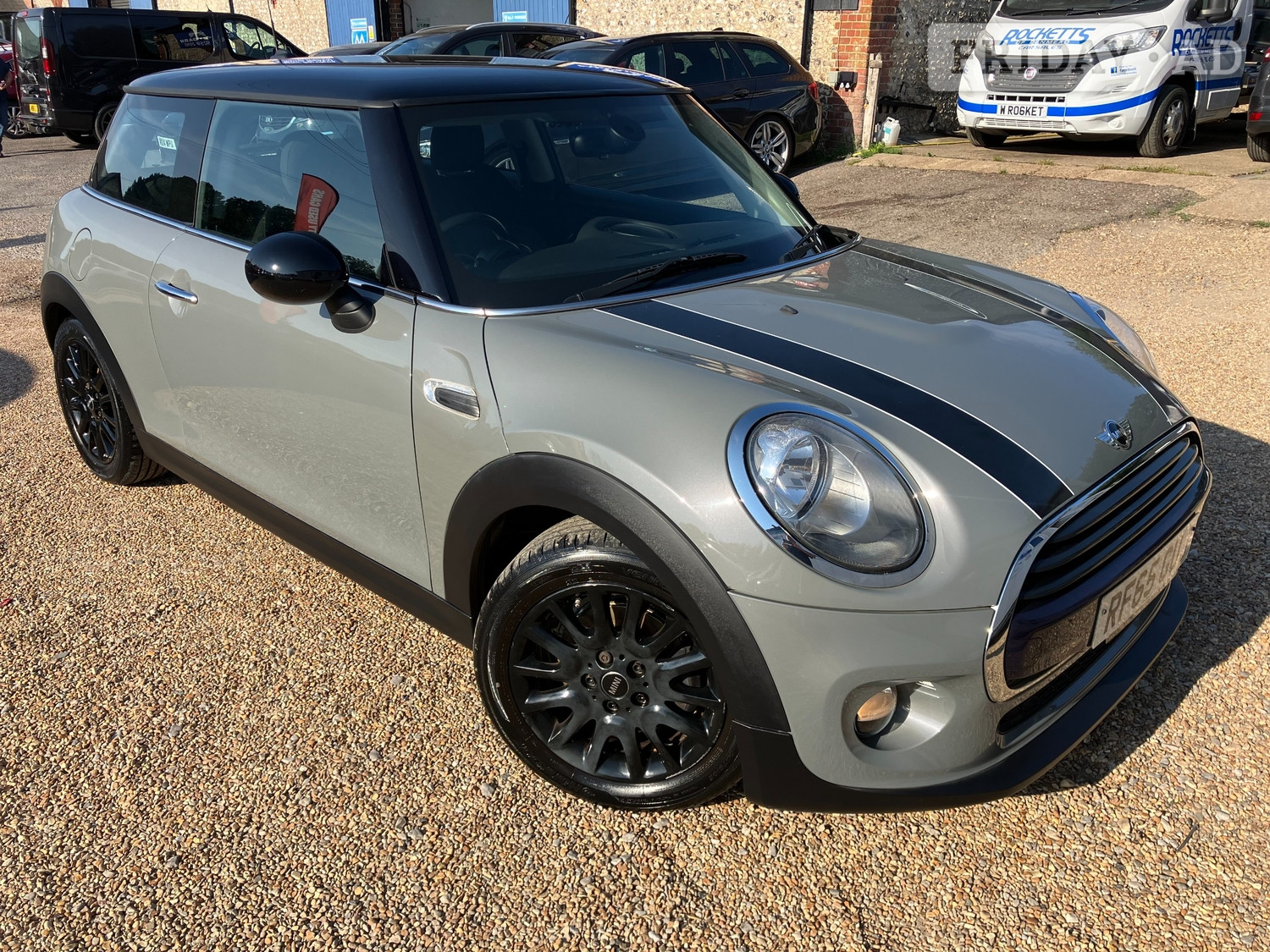 [ berth ]Mini Hatch