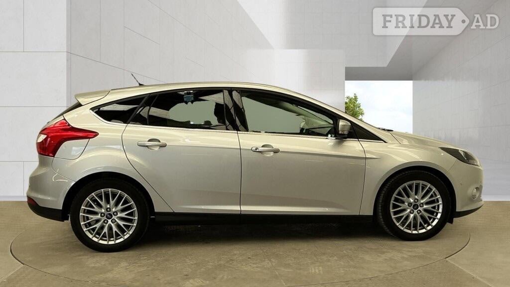 Ford Focus 2013 - Cars