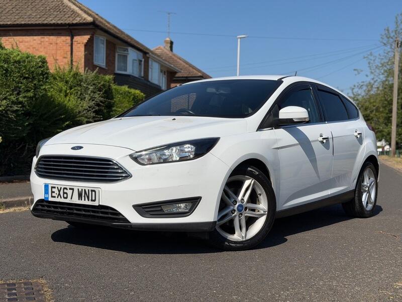 Ford Focus 2017 - Cars