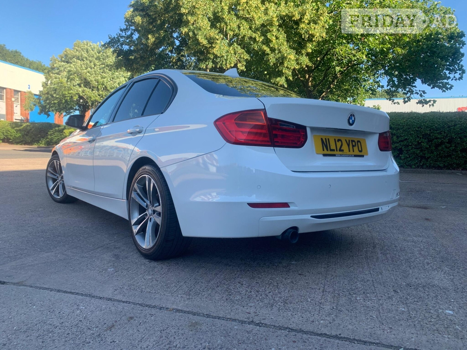 [ berth ]BMW 3 Series