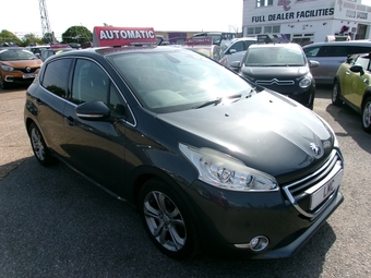 Peugeot 208 2014
