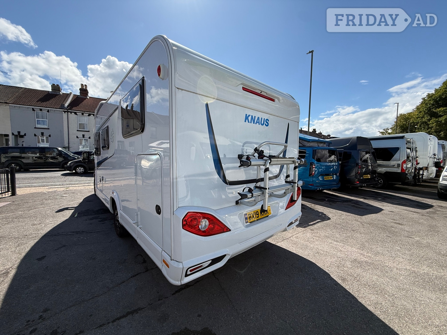 [ berth ]Knaus Sky Wave 700 MEG