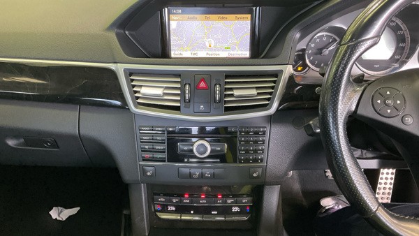 Mercedes-Benz E Class 2010 - Cars