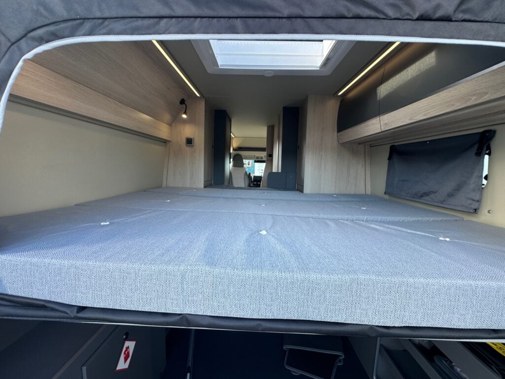 Auto-Trail Expedition 68  Campervan for sale - Motorhomes & Caravans