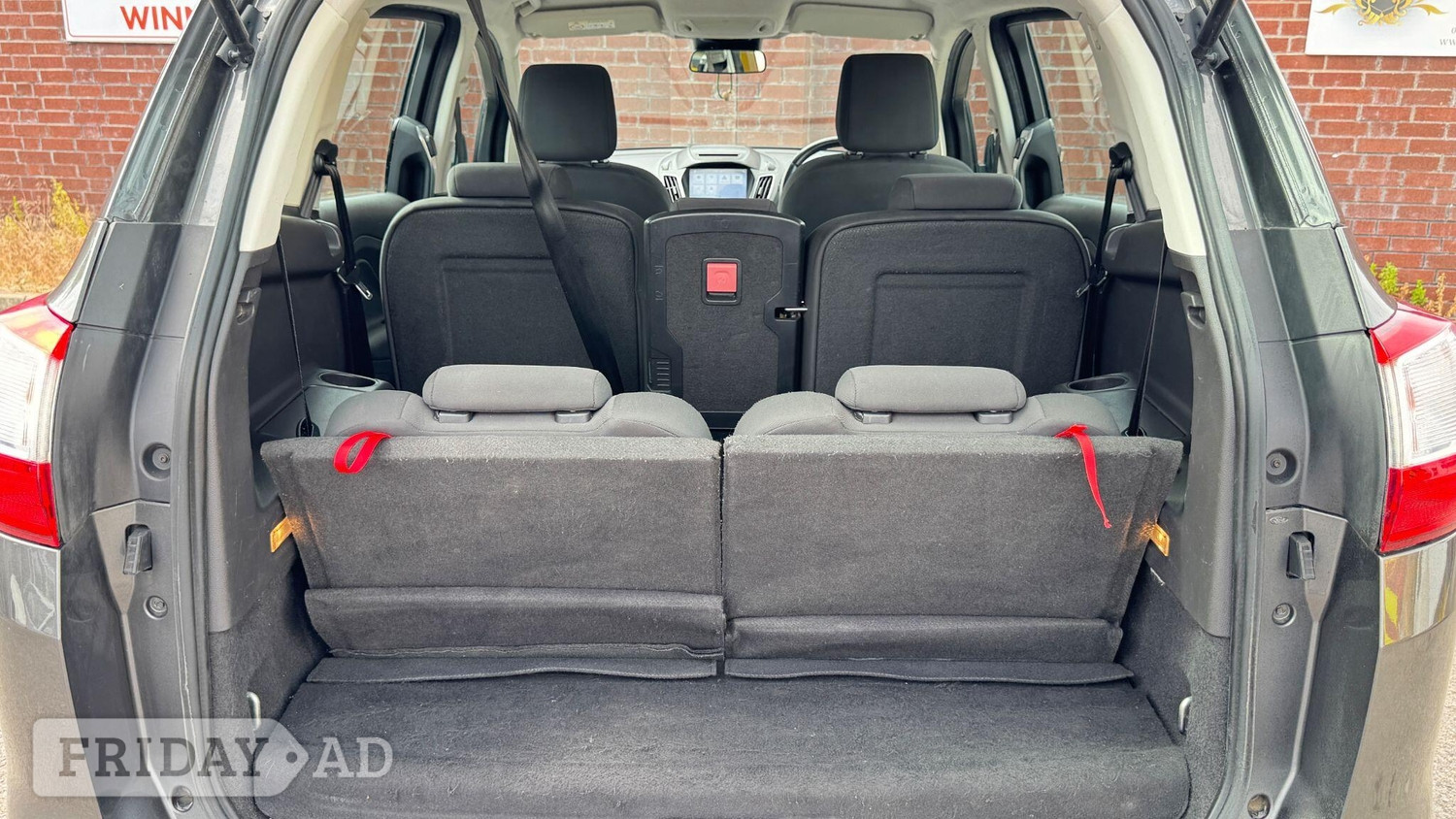 [ berth ]Ford Grand C-MAX