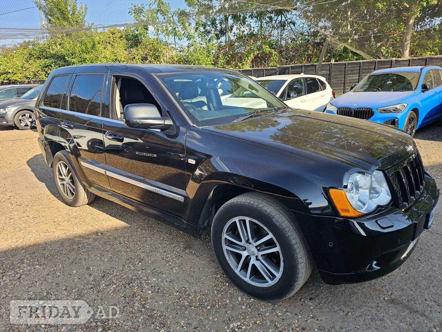 Jeep Grand Cherokee 2010 in Addlestone