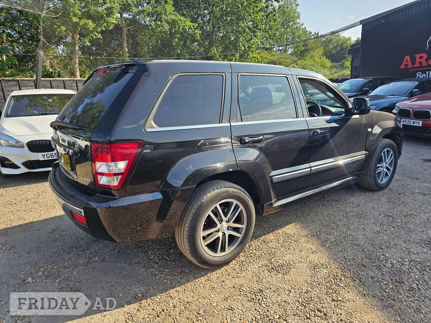 [ berth ]Jeep Grand Cherokee