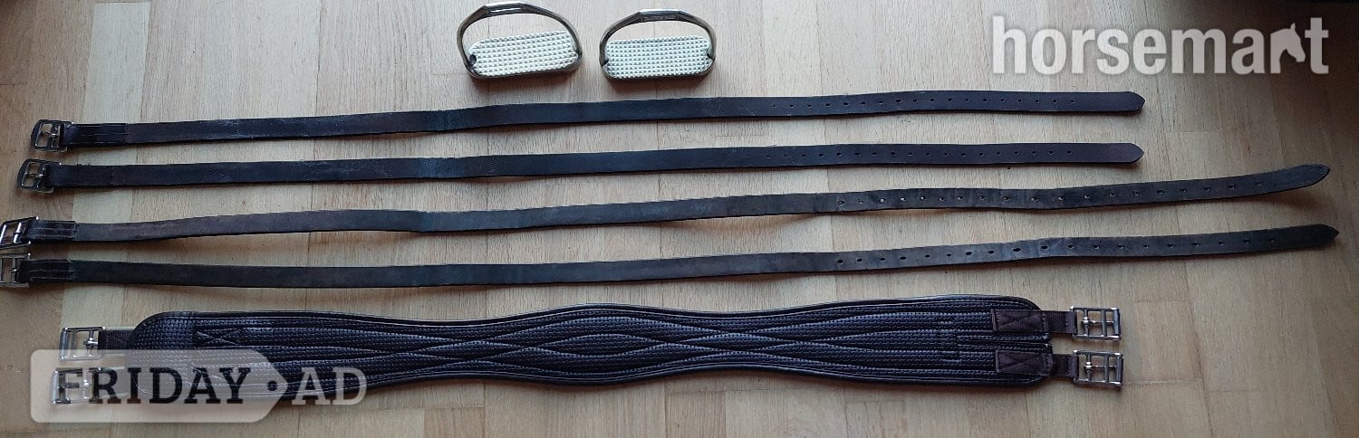 4.75" Traditional Stirrup Irons with Rubber Treads