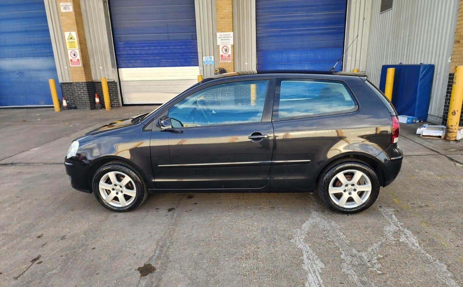 Volkswagen Polo 2008 - Cars