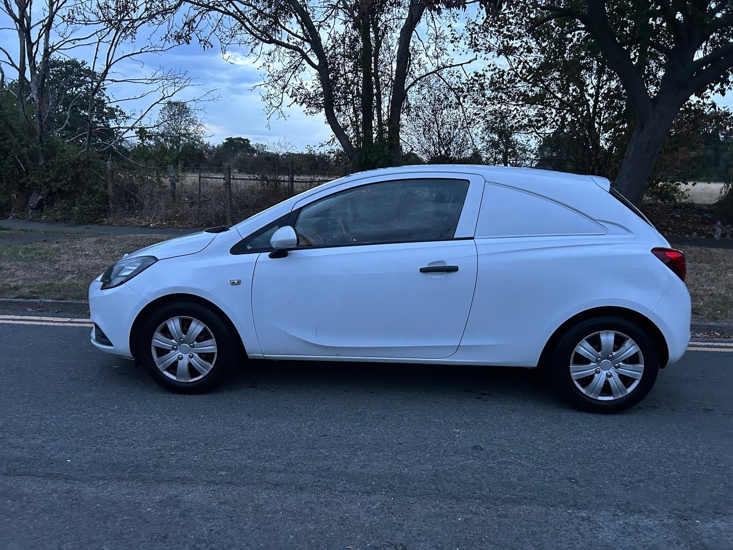 [ berth ]Vauxhall Corsa Van