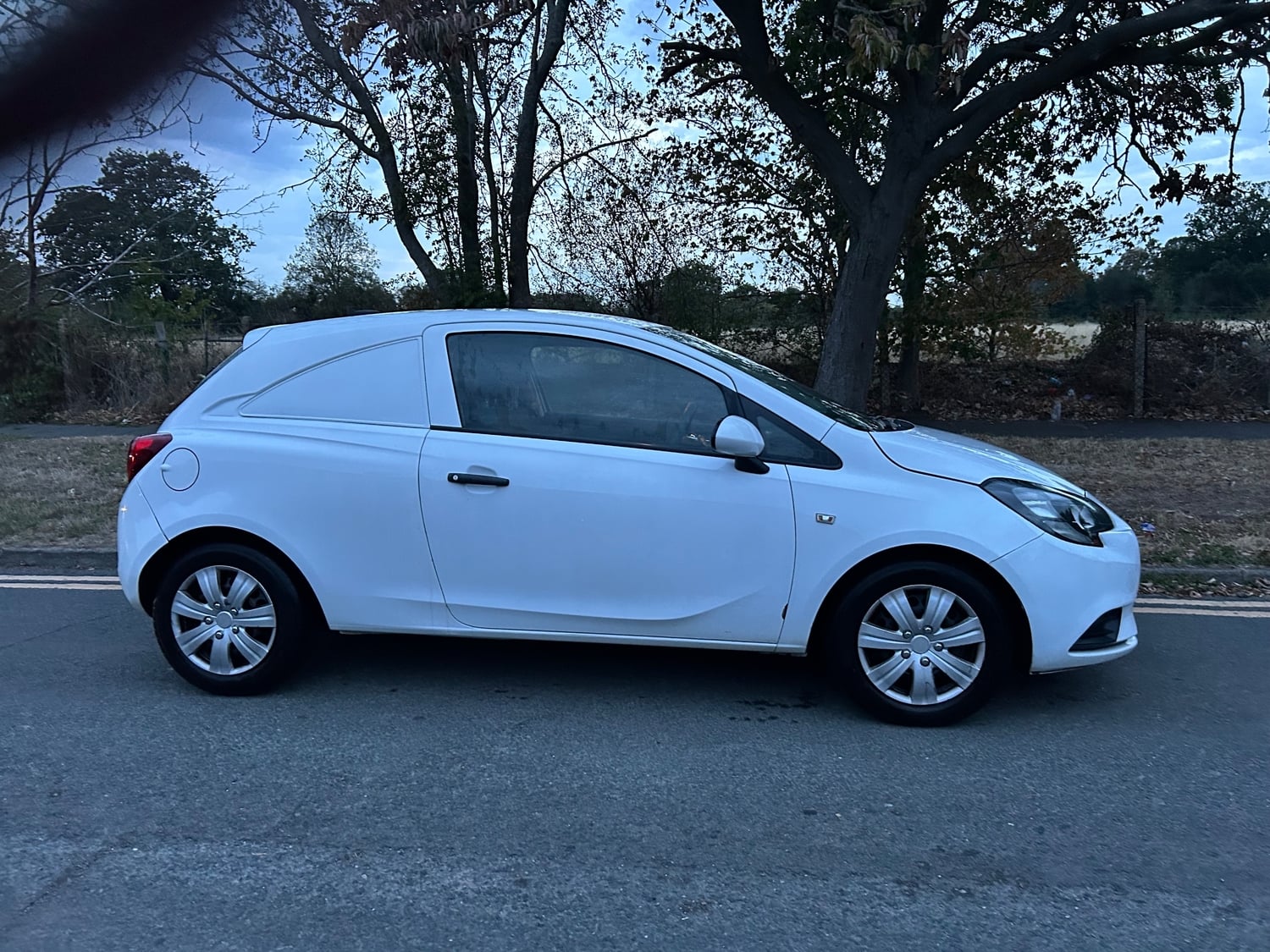 Vauxhall Corsa Van 2017 - Cars in Hillingdon