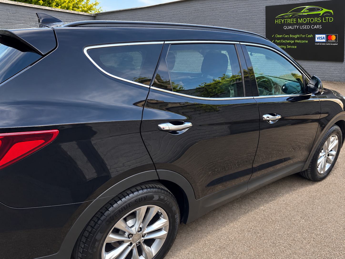 Hyundai Santa Fe 2017 - Cars in Blackpool