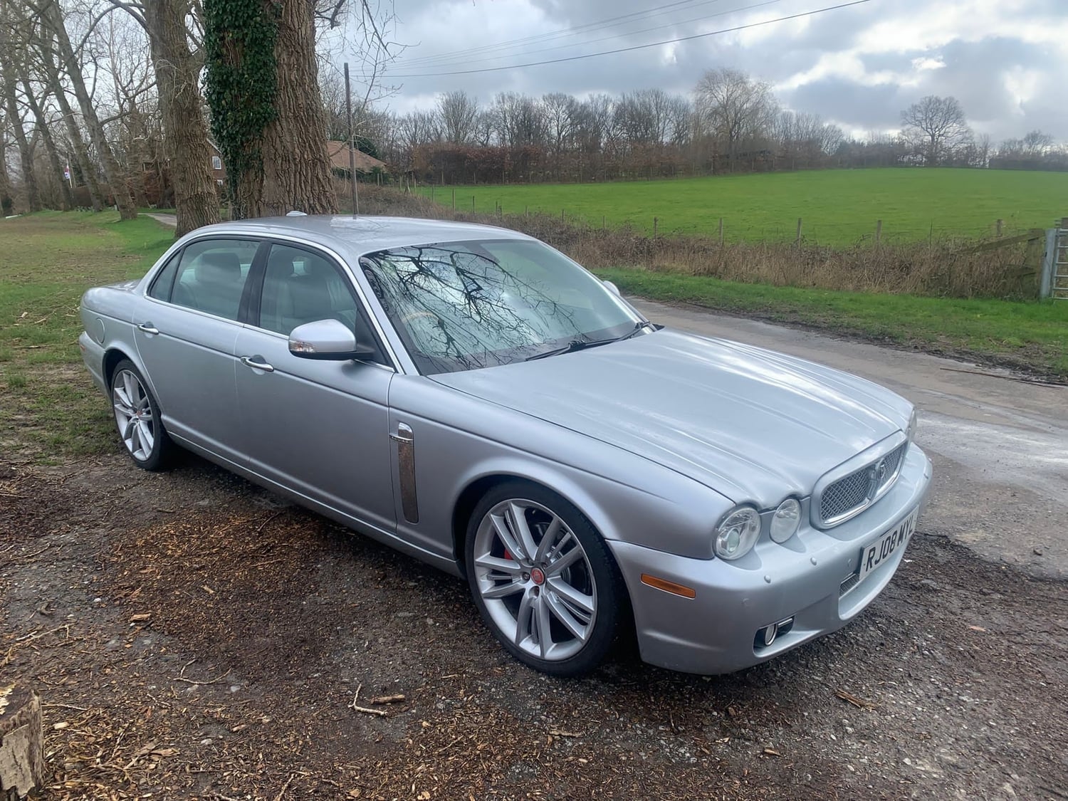 [ berth ]Jaguar XJ