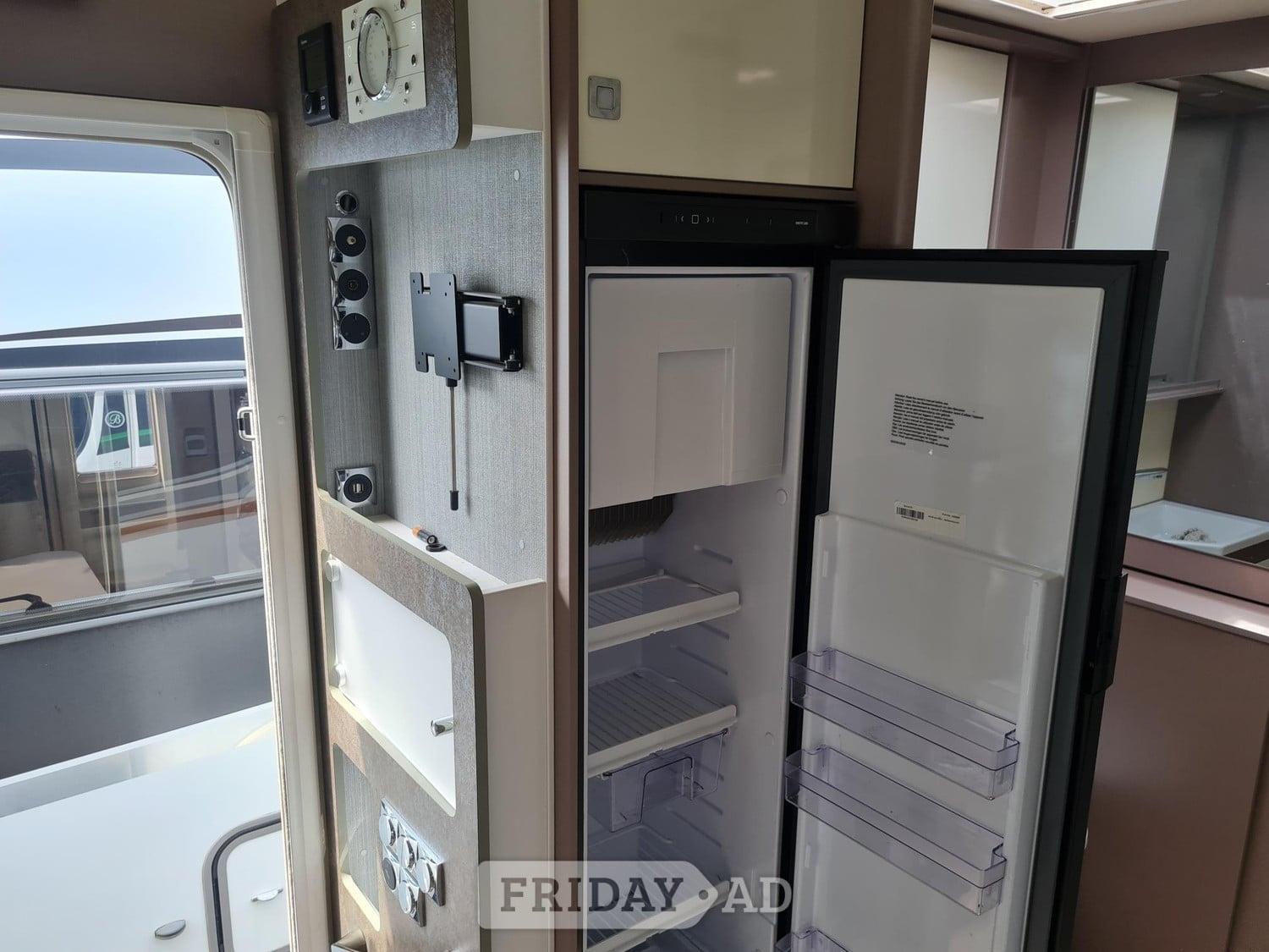 Burstner Lyseo Harmony 684 G 2025 for sale - Motorhomes & Caravans