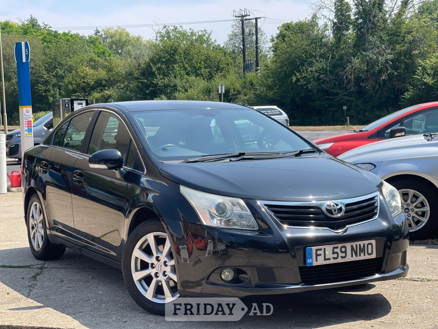 Toyota Avensis 2009 in Winchester