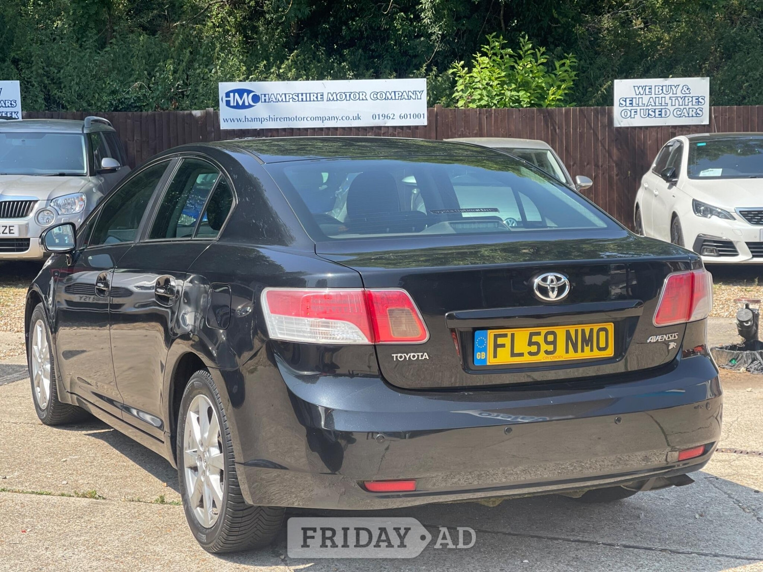 Toyota Avensis 2009 - Cars in Winchester