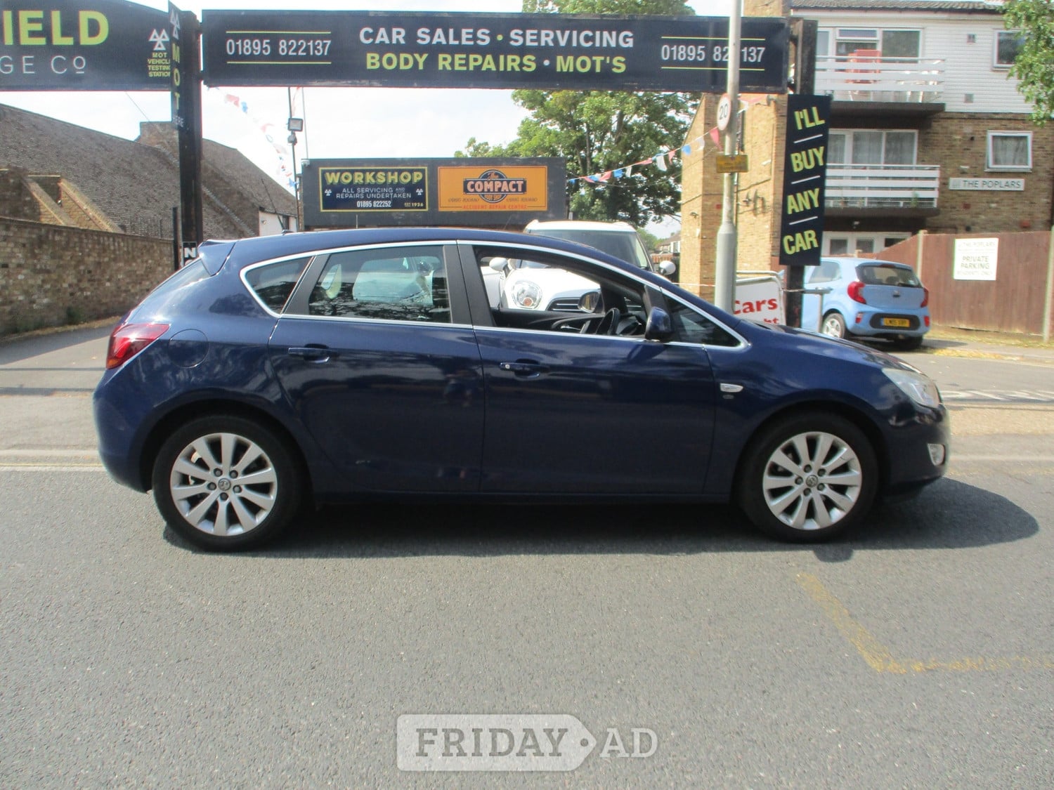 Vauxhall Astra 2012 in Uxbridge
