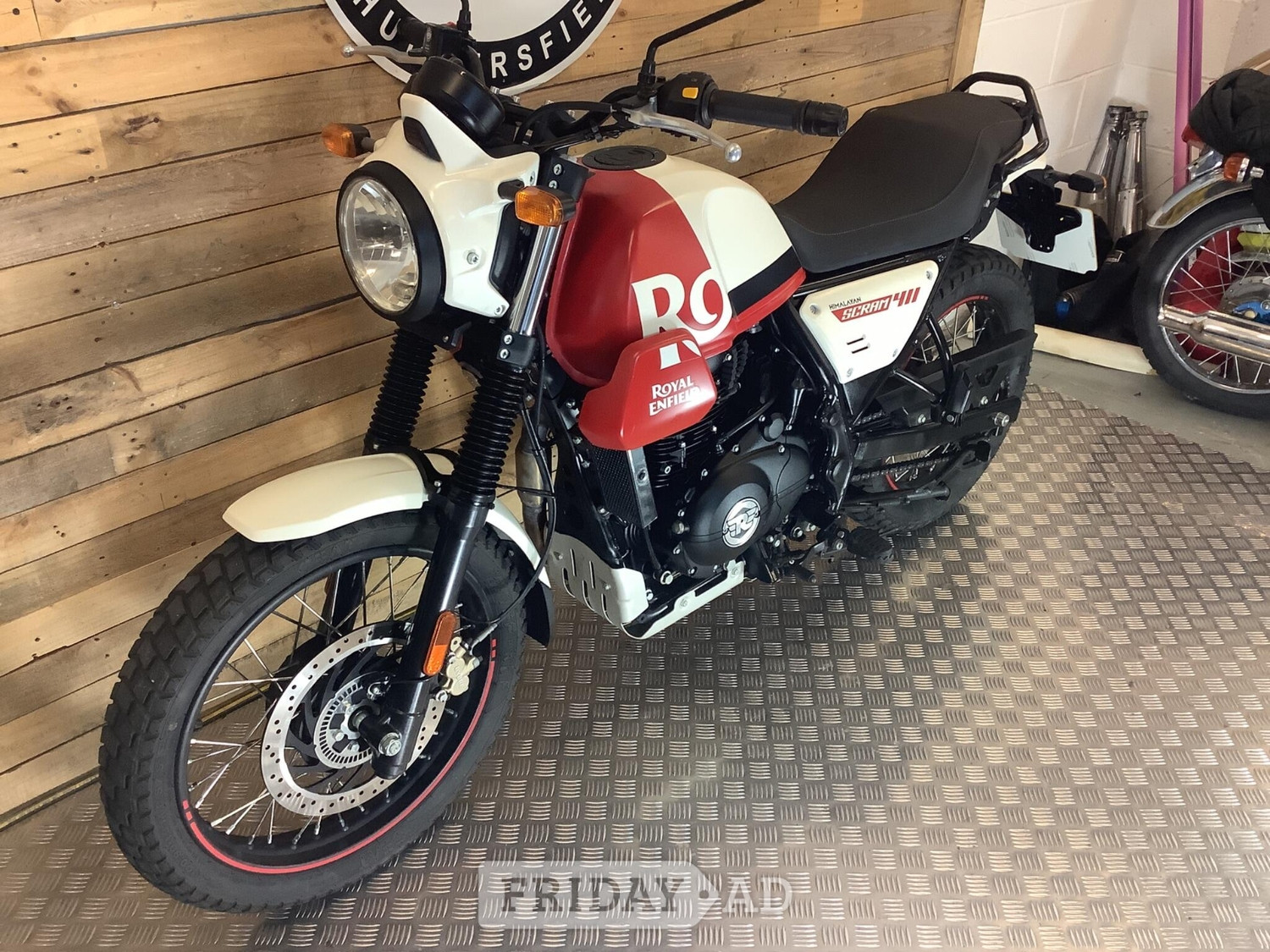 [ berth ]Royal Enfield Scram 411