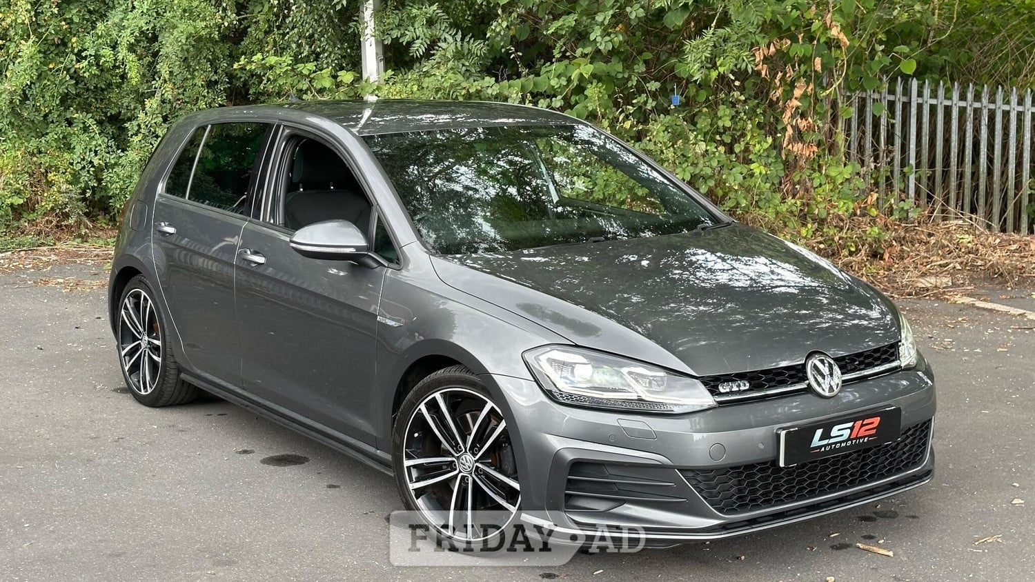 Volkswagen Golf 2017 in Leeds