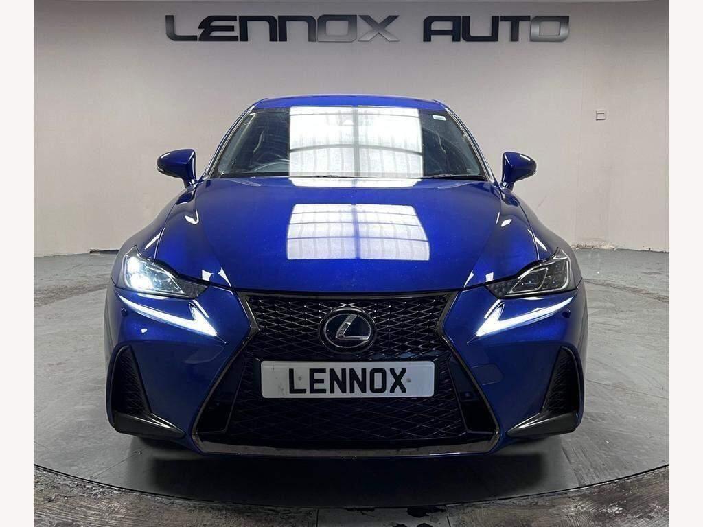 Lexus IS Brent
